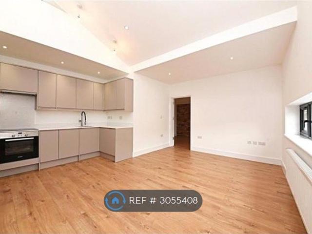Park Road, London N15, 1 bed bungalow to rent, £1,850 pcm | PrimeLocation