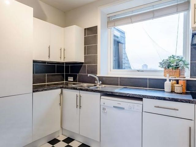 Park Road, London NW8 4 bed apartment to rent £8,840 pcm £2,040 pw