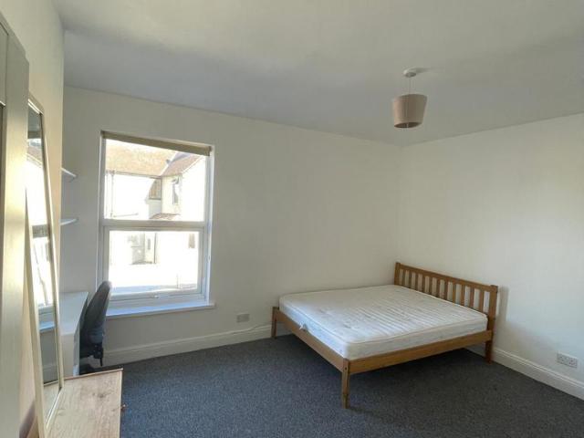 Park Road, Nottingham NG7 4 bed house share to rent £550 pcm £127 pw