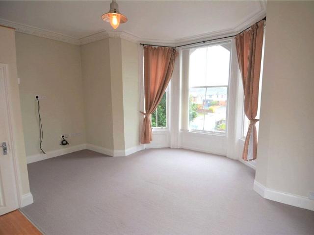 Park Road South, CH43 4UY, Prenton