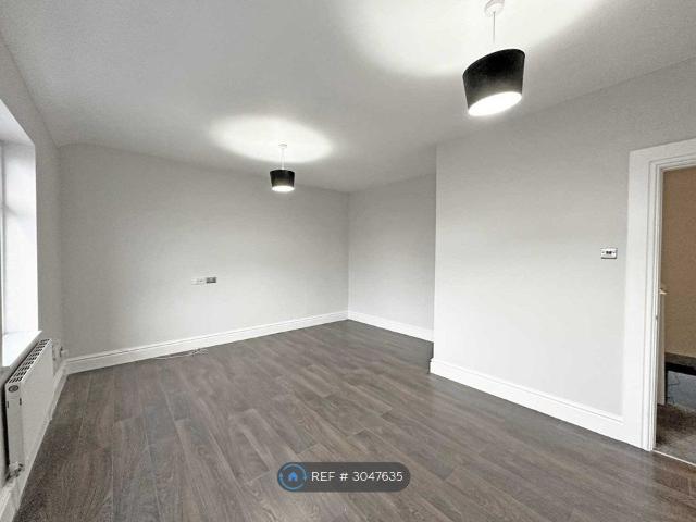 Park Road South, Newton Le Willows WA12, 1 bed flat to rent, £695 pcm | PrimeLocation