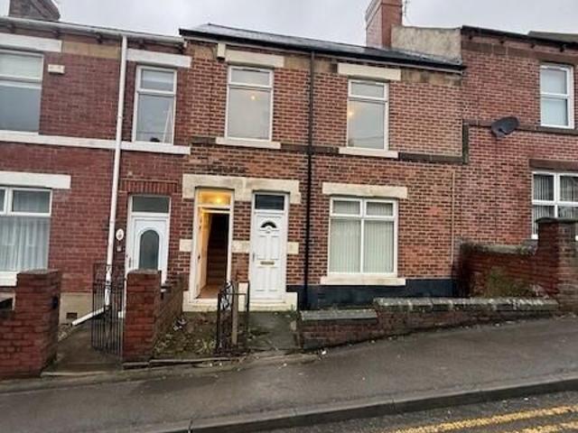 Park Road, Stanley DH9, 2 bed flat to rent, £500 pcm | PrimeLocation