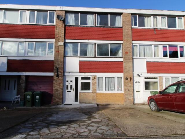 Park Road, Stanwell, Staines Upon Thames TW19, 5 bed town house to rent, £2,650 pcm | PrimeLocation