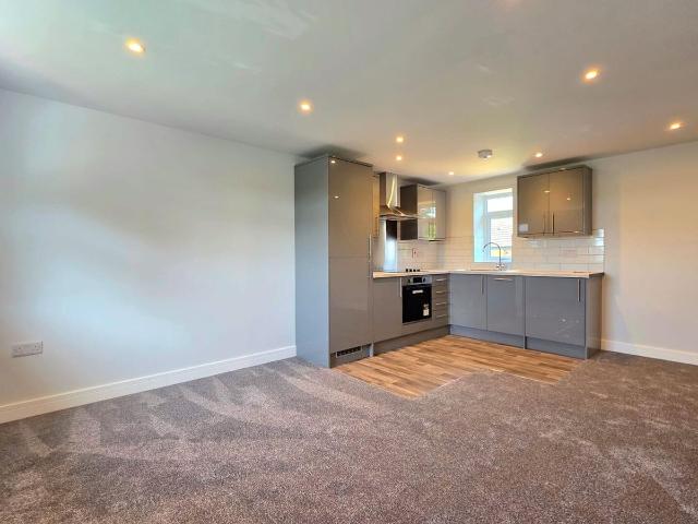 Park Road, Worsbrough, Barnsley S70, 2 bed flat to rent, £1,100 pcm | PrimeLocation