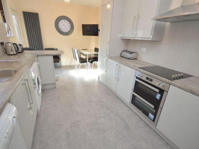 Park Road, Widnes 1 bed in a house share to rent £465 pcm £107 pw