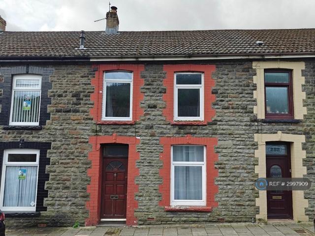 Park Road, Treorchy, CF42 3 bed terraced house to rent £800 pcm £185 pw