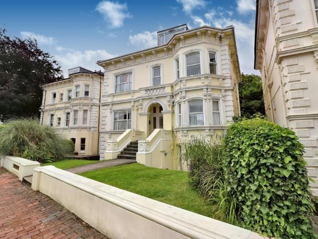 Park Road, TUNBRIDGE WELLS Ground floor flat to rent £725 pcm £167 pw