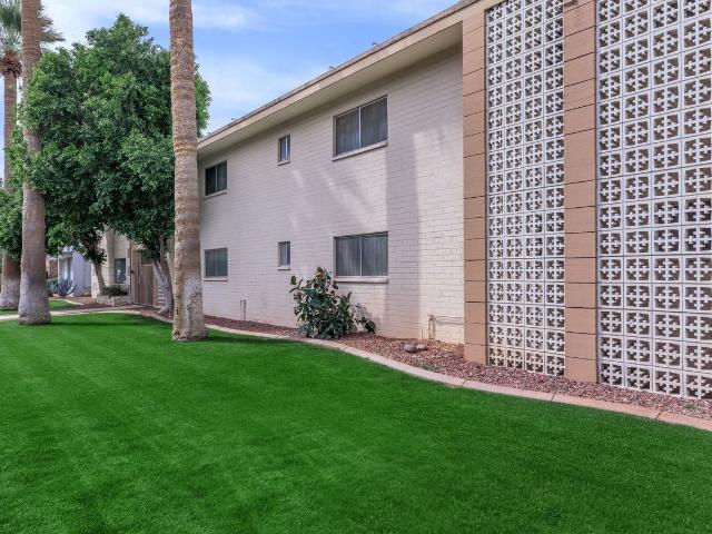Park Royal 2 Bedroom Apartment for Rent at 3658 N 5th Ave, Phoenix, AZ 85013