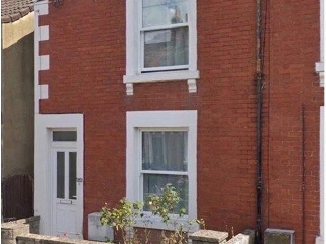 Park St, Trowbridge BA14, 3 bed end terrace house to rent, £1,500 pcm | PrimeLocation