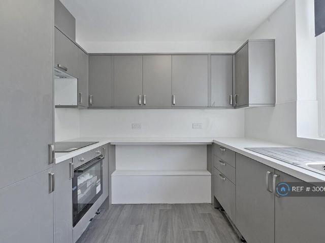 Park Street, Bristol, Somerset, BS1 3 bed apartment to rent £2,350 pcm £542 pw