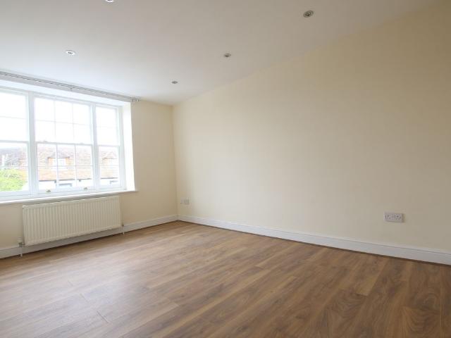 Park Street, Colnbrook, Slough SL3, 1 bed flat to rent, £1,450 pcm | PrimeLocation