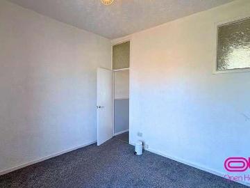 House for rent in Moses Gate - Equipped kitchen