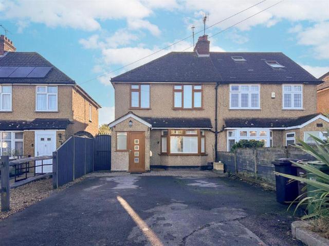 Park Street Lane, Park Street AL2 4 bed house to rent £2,750 pcm £635 pw