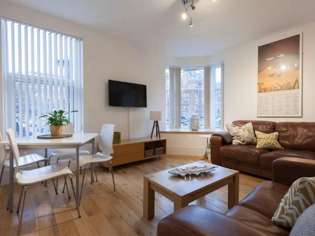 Park Street, Leeds 2 bed apartment to rent £1,200 pcm £277 pw