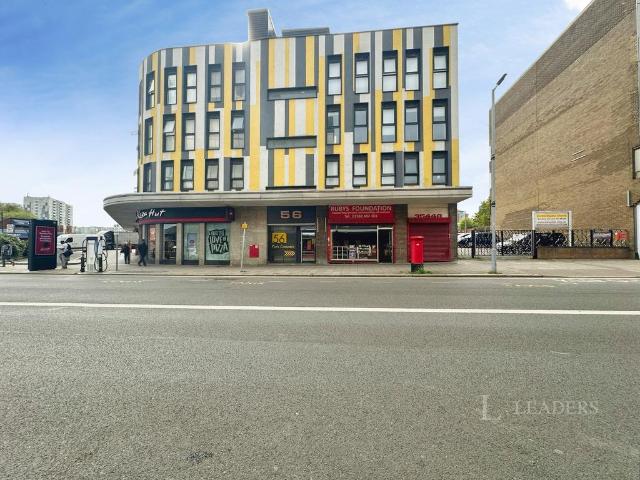 Park Street, Luton, Bedfordshire, LU1 1 bed flat to rent £1,050 pcm £242 pw