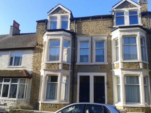 Park Street, Morecambe LA4 1 bed apartment to rent £575 pcm £133 pw