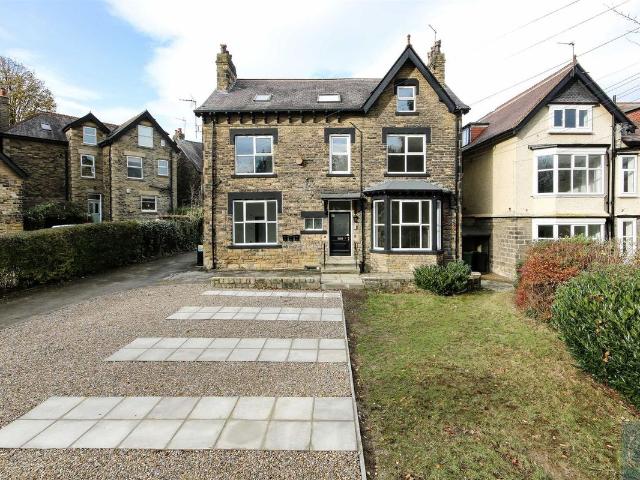 Park View Crescent, Roundhay, Leeds LS8, 2 bed flat to rent, £1,150 pcm | PrimeLocation