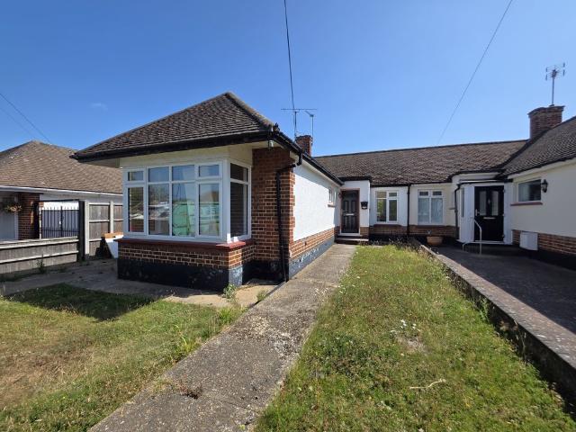 Park View Drive, Leigh On Sea SS9, 2 bed bungalow to rent, £2,000 pcm | PrimeLocation