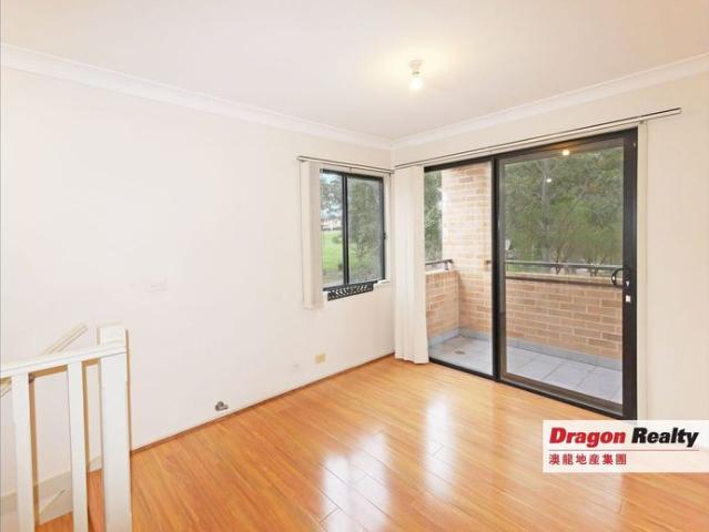 Park View Dual Level Family House