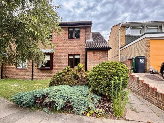 Park View Road, Redhill RH1, 2 bed flat to rent, £1,550 pcm | PrimeLocation