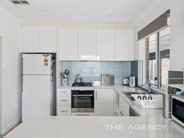 'Park View'! Renovated Delight in West Hamersley!