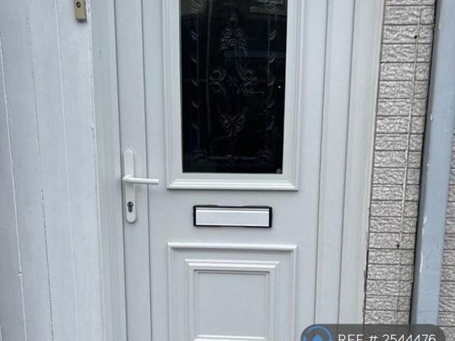Park View, Whitley Bay, NE26 1 bed flat to rent £650 pcm £150 pw