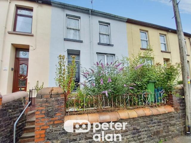 Park View Terrace, Aberdare, CF44 3 bed terraced house to rent £800 pcm £185 pw