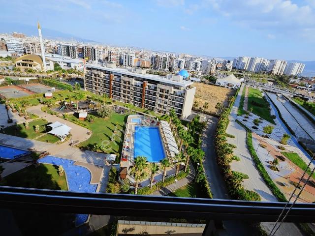 Park Yaşam Mavişehir'de Eşyalı Kiralık Deniz Ve Havuz Manzaralı