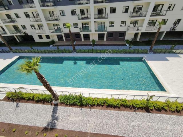 Park Yaşam Atlantis Havuz Cepheli Kapalı Mutfak 2+1 Kiralık Daire