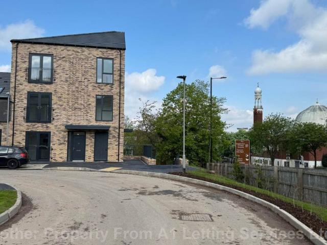Parkes Avenue, Highgate B12, 2 bed flat to rent, £1,250 pcm | PrimeLocation