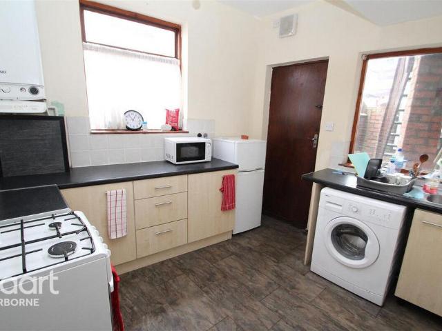 Parkes Street, Smethwick, B67 6AZ, United Kingdom | 2 bed apartment for rent #137836232 | Rentberry