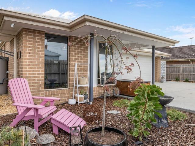 Parkes Yourself Here: The Ultimate Low Maintenance Lifestyle!