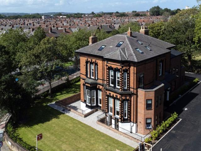 Parkfield Road, Aigburth, Liverpool, Merseyside L17, 2 bed flat to rent, £1,500 pcm | PrimeLocation