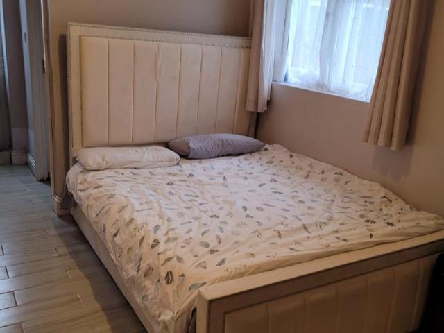 Parkfield Road, Ickenham UB10 1 bed in a house share to rent £900 pcm £208 pw