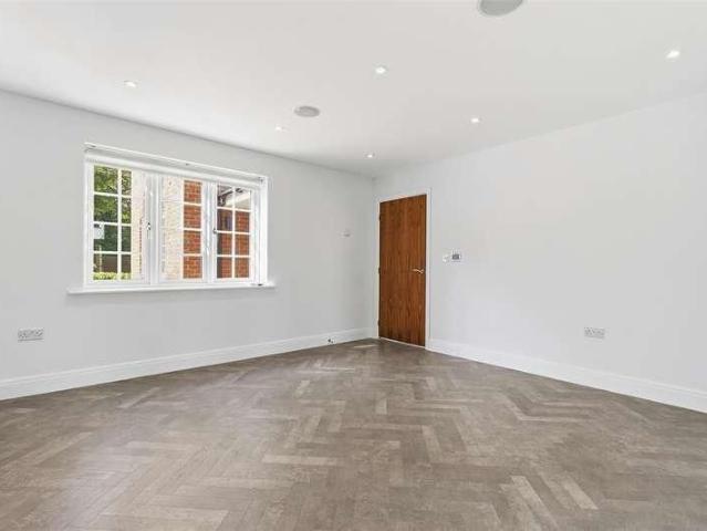 Parkfields, Sutton Coldfield, B74