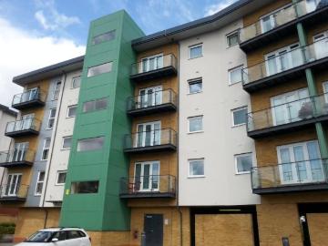 Parkhouse Court, Hatfield AL10 3 bed apartment to rent £1,975 pcm £456 pw