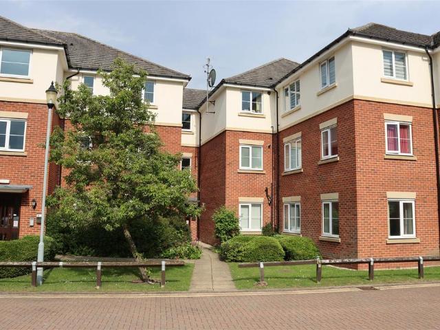 Parkhouse Grove, Aldridge 2 bed apartment to rent £925 pcm £213 pw