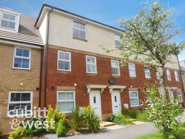 Parkhouse Farm Way, Havant PO9, 4 bed town house to rent, £1,700 pcm | PrimeLocation