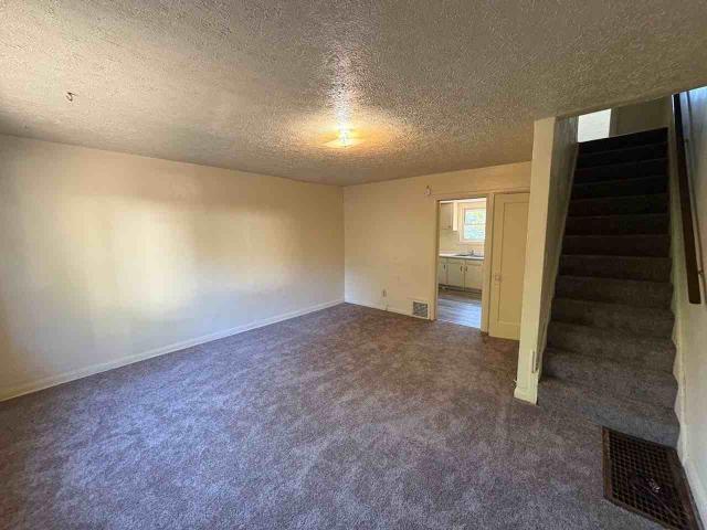 PARKHILL 2 Bedroom Apartment for Rent at 1534 Parkhill Pl Ne, Canton, OH 44705