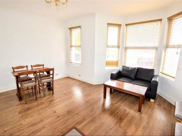 Parkhurst Road, Holloway N7, 2 bed flat to rent, £2,100 pcm | PrimeLocation