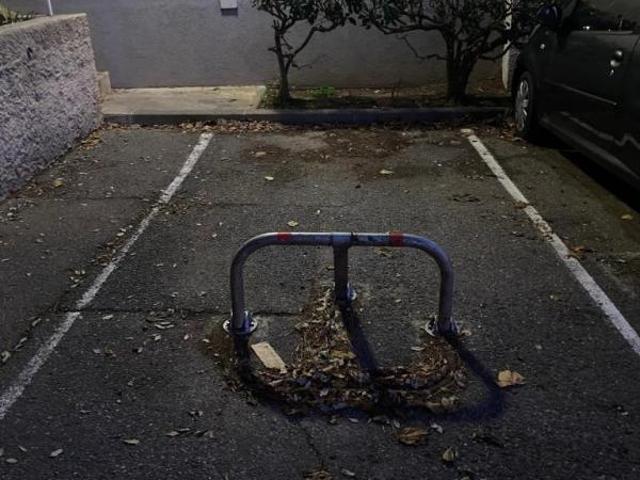 PARKING CENTRE SUD I BAT B1 13380 PLAN DE CUQUES
