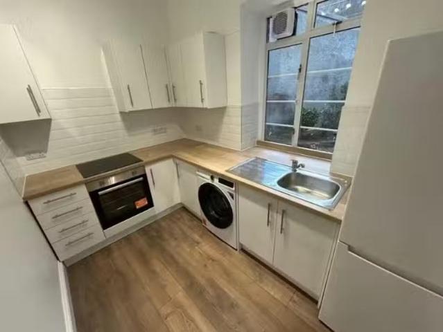 Parking for rent in Learmonth Court, Edinburgh, EH4