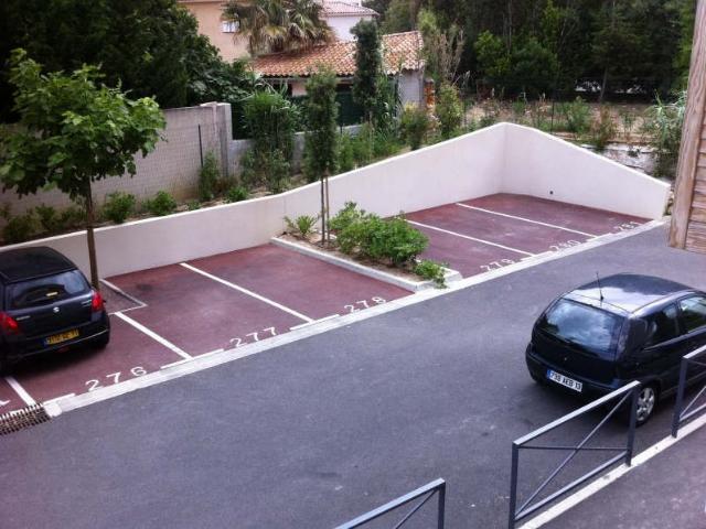 PARKING 41 ZENATTI 13008 MARSEILLE