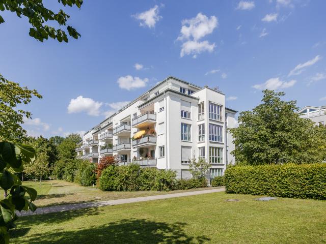 Parklage Bogenhausen, Bj. 2001, 8 m² W Blk Erbpacht Bes. Sa. 8.8