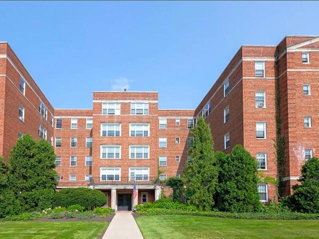Parkland 3 Bedroom Apartment for Rent at 18675 Parkland Dr, Shaker Heights, OH 44122 Shaker Heights