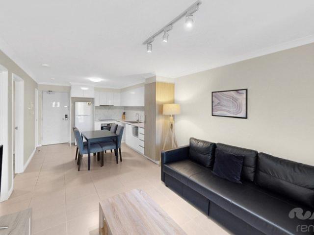 PARKLAND VIEWS & COASTAL CONVENIENCE