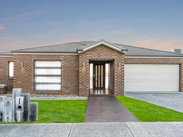 Parkland at Your Doorstep, Afternoon Sunshine in Your Backyard!