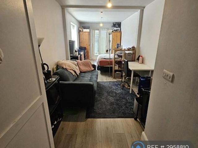Parkland Road, London, N22 1 bed in a house share to rent £1,245 pcm £287 pw