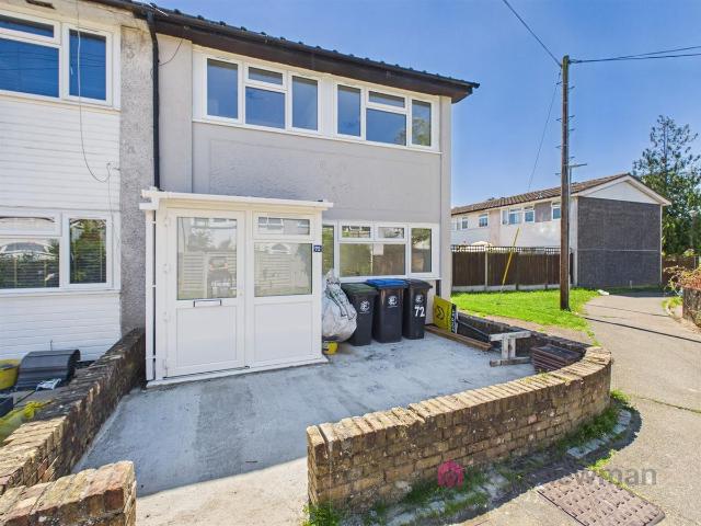 Parklands, Coopersale, Epping CM16, 3 bed end terrace house to rent, £2,270 pcm | PrimeLocation