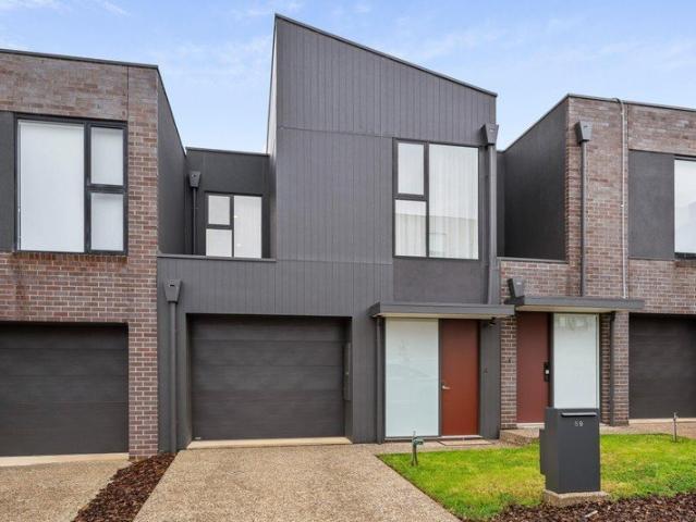Parkside Torrens Title Luxury with Direct Reserve Access